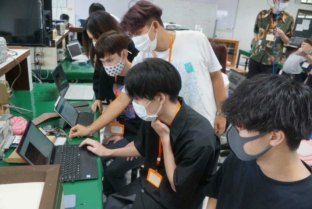 มารู้จักกับ มารู้จักกับ